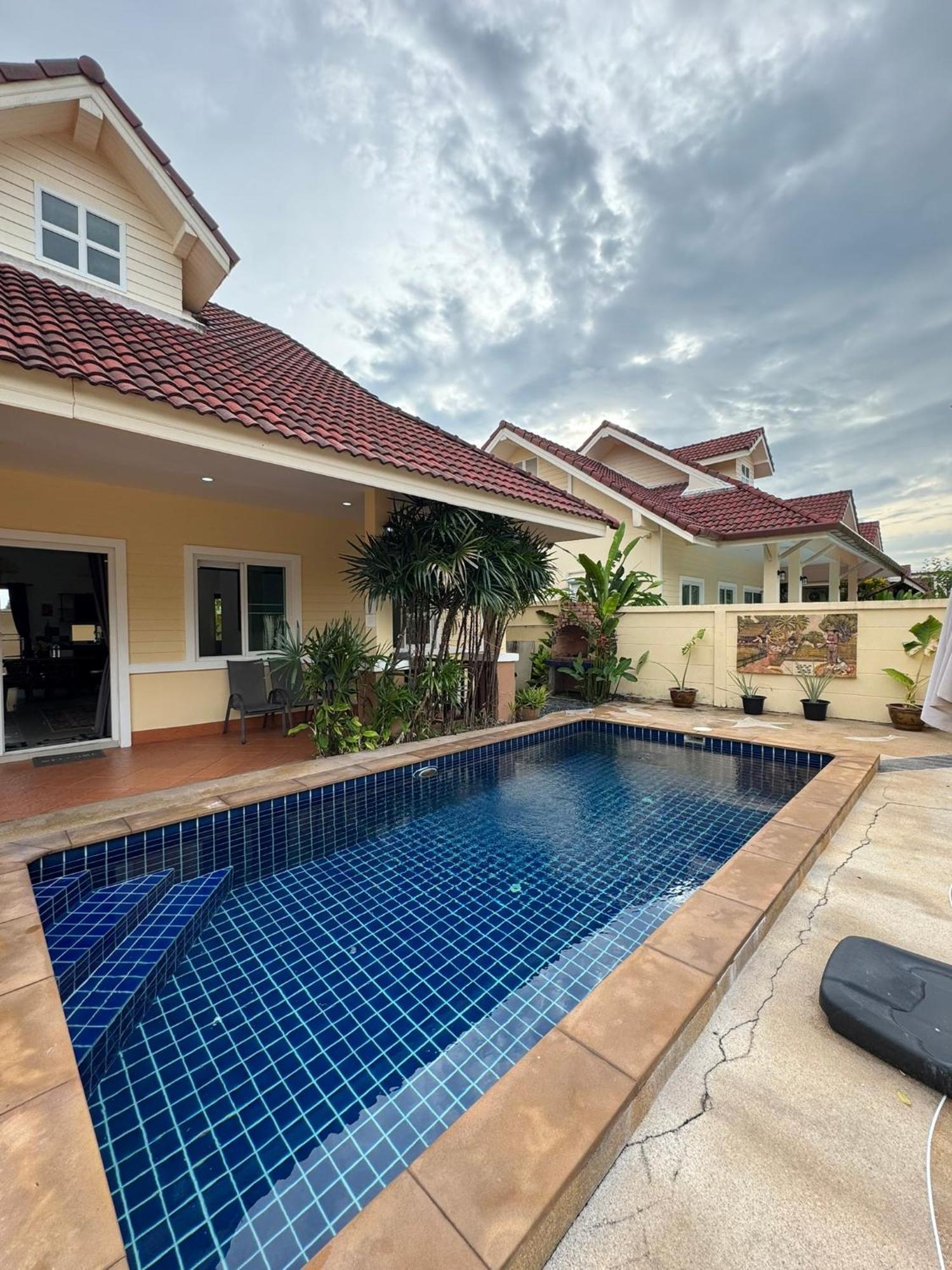 Relax Private Pool Villas - 4 Bedroom Villas Ao Nang Екстер'єр фото